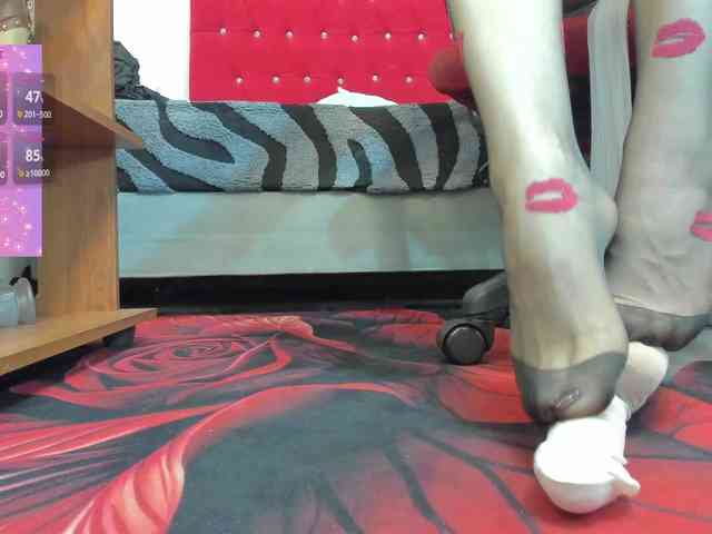 Candyconrad1mmmm webcam