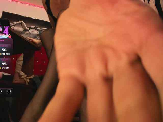 Candyconrad1mmmm webcam