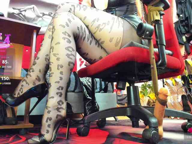Candyconrad1mmmm webcam