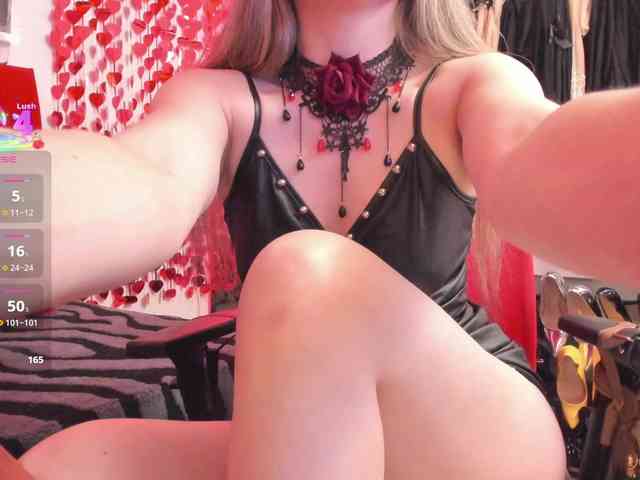 Candyconrad1mmmm webcam