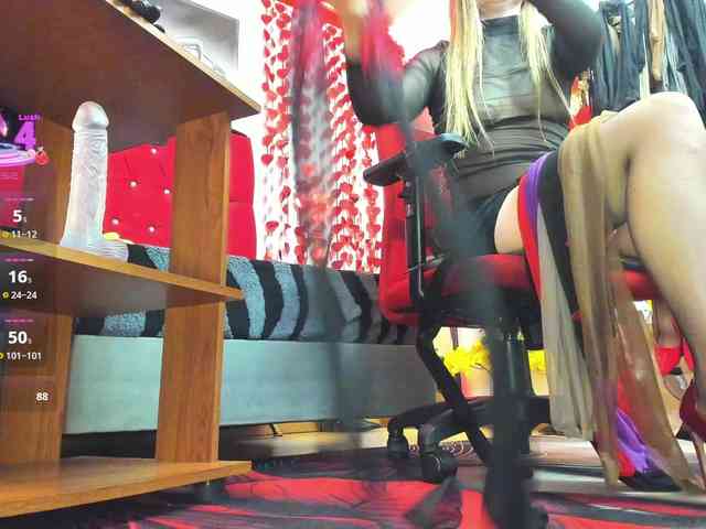 Candyconrad1mmmm webcam