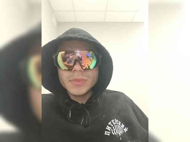 eeDannyFlexin
