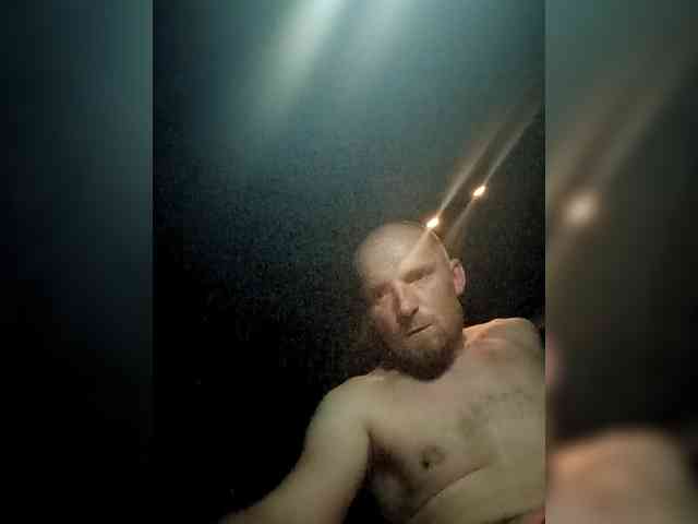 Greatfeelig Live Webcam on BongaCams