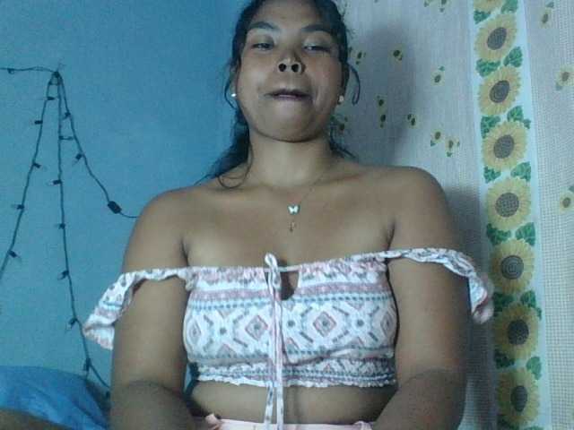Miarizou live cam on BongaCams
