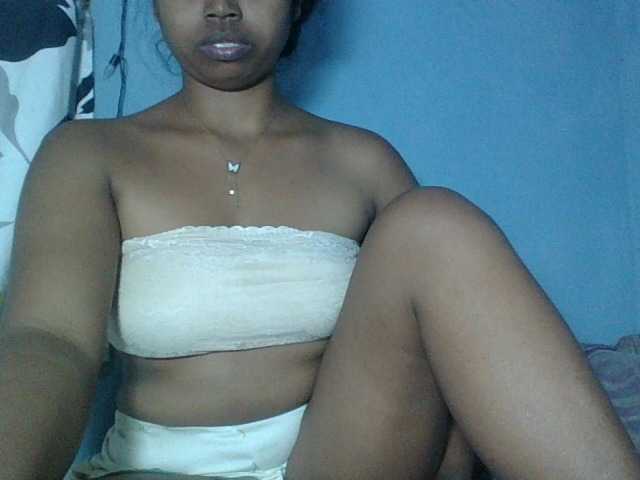 Miarizou live cam on BongaCams