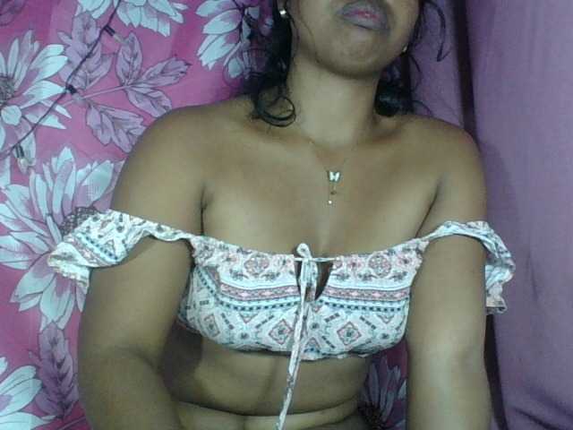Miarizou live cam on BongaCams