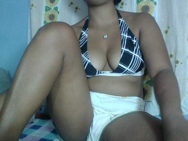 Miarizou live webcam show