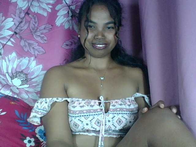 Miarizou live cam on BongaCams