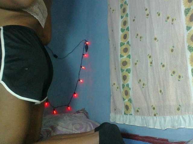 Miarizou live cam on BongaCams