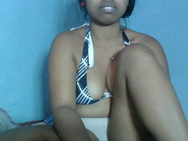 Miarizou live cam on BongaCams