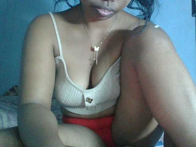 Miarizou live cam on BongaCams