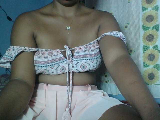 Miarizou live cam on BongaCams