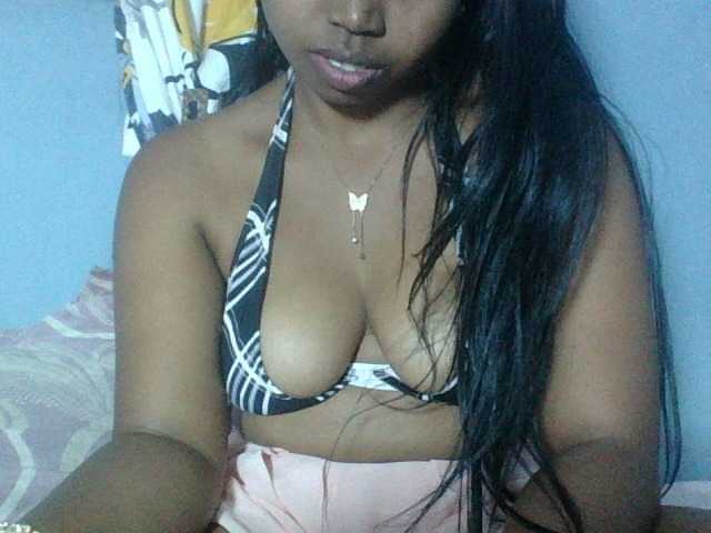 Miarizou live cam on BongaCams