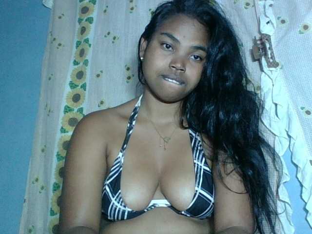 Miarizou live webcam show