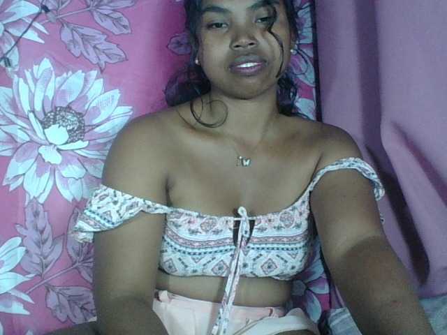 Miarizou live cam on BongaCams