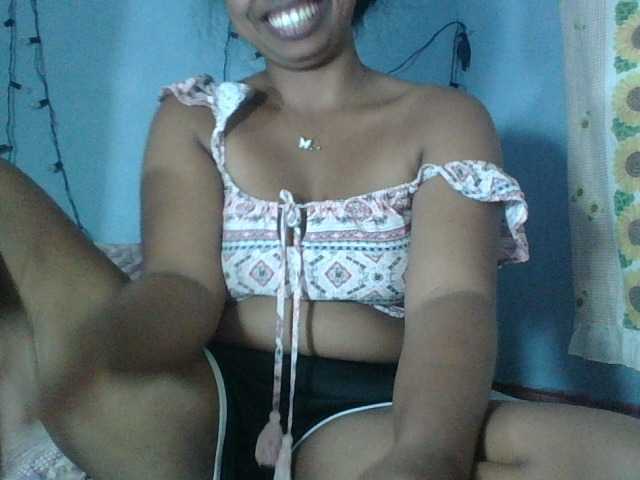 Miarizou live cam on BongaCams