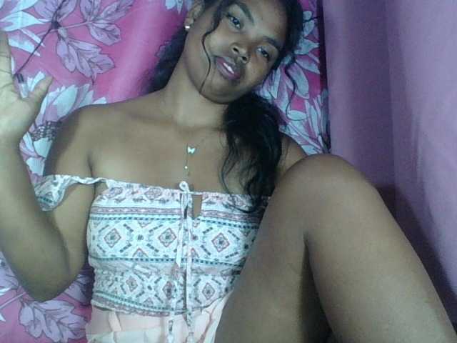 Miarizou live cam on BongaCams