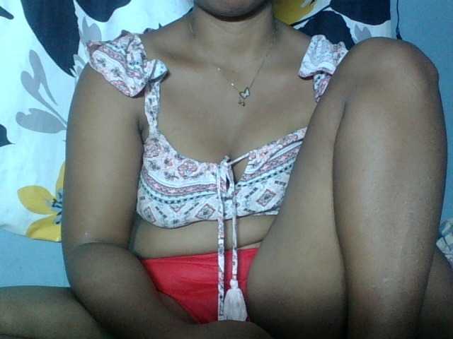 Miarizou live cam on BongaCams