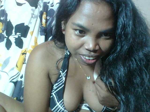 Miarizou's BongaCams show and profile