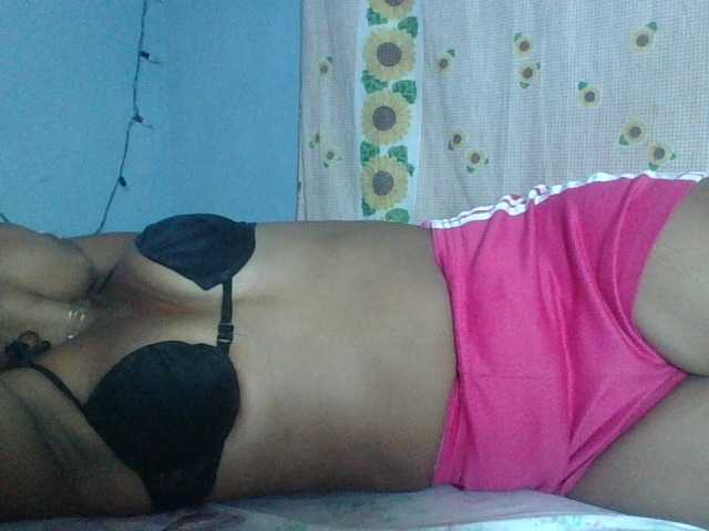 Miarizou live cam on BongaCams