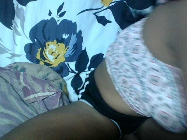 Miarizou live cam on BongaCams