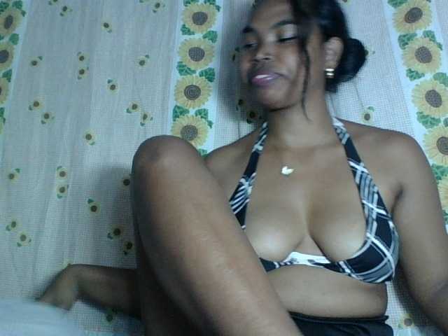 Miarizou live webcam show