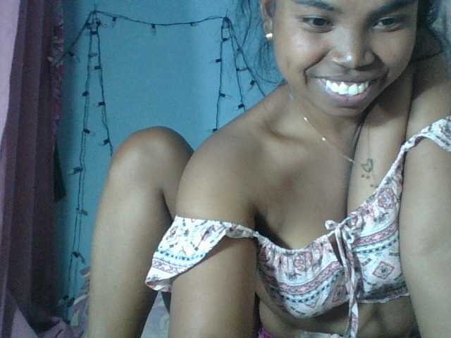 Miarizou live cam on BongaCams