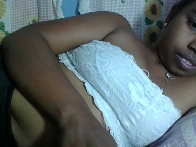 Miarizou live webcam show