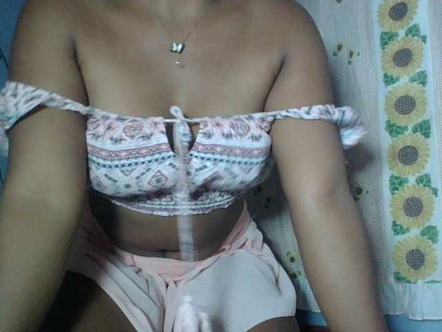 Miarizou live cam on BongaCams