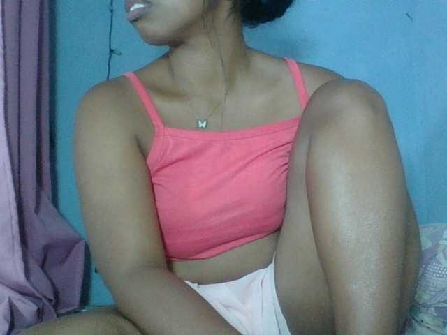Miarizou live webcam show