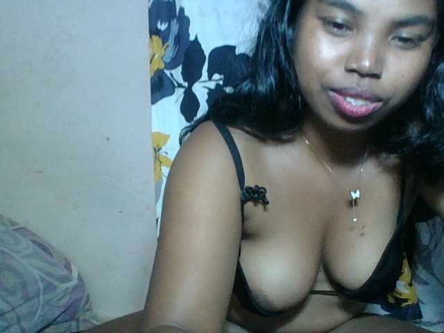 Miarizou's BongaCams show and profile