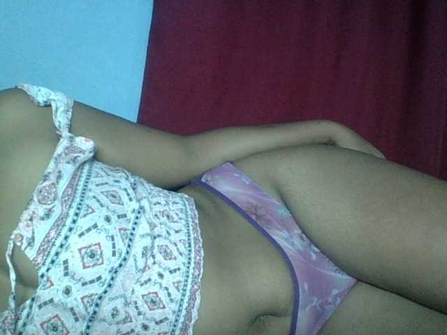 Miarizou live cam on BongaCams