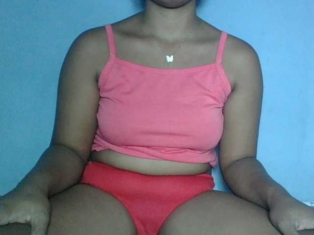 Miarizou live cam on BongaCams