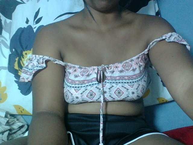 Miarizou live cam on BongaCams