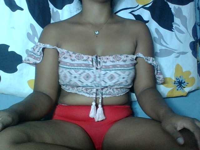 Miarizou live cam on BongaCams