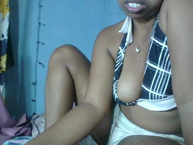 Miarizou live webcam show