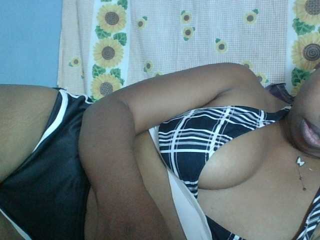 Miarizou live webcam show