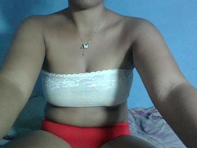 Miarizou live cam on BongaCams
