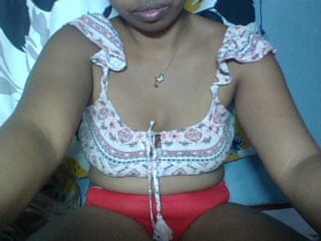 Miarizou live cam on BongaCams