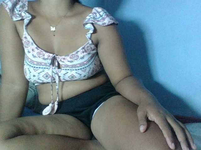 Miarizou live cam on BongaCams