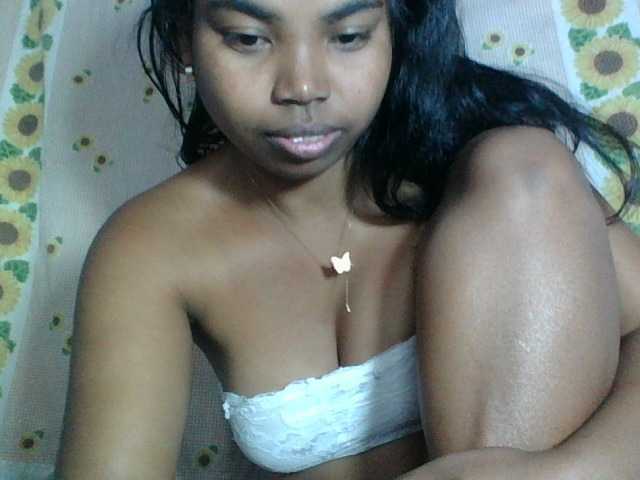 Miarizou live webcam show