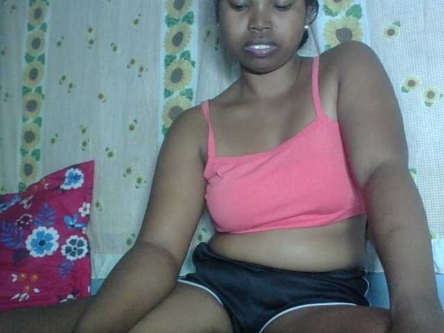 Miarizou live cam on BongaCams