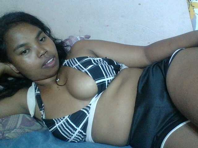 Miarizou's BongaCams show and profile