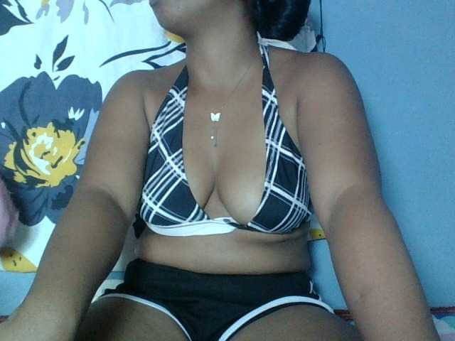 Miarizou live cam on BongaCams