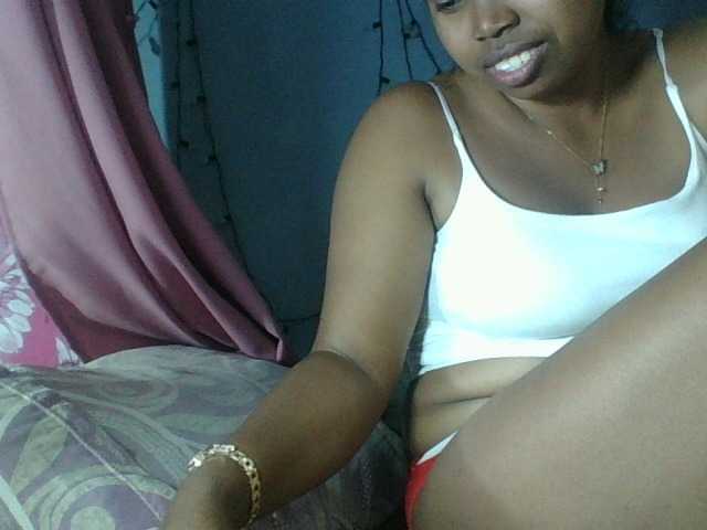 Miarizou live cam on BongaCams