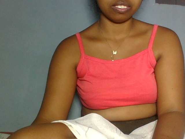 Miarizou live cam on BongaCams
