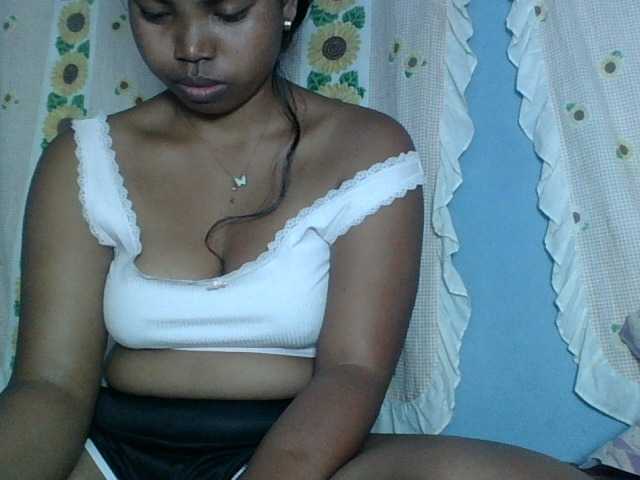 Miarizou live webcam show