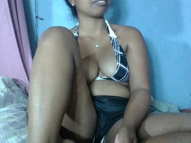 Miarizou live webcam show