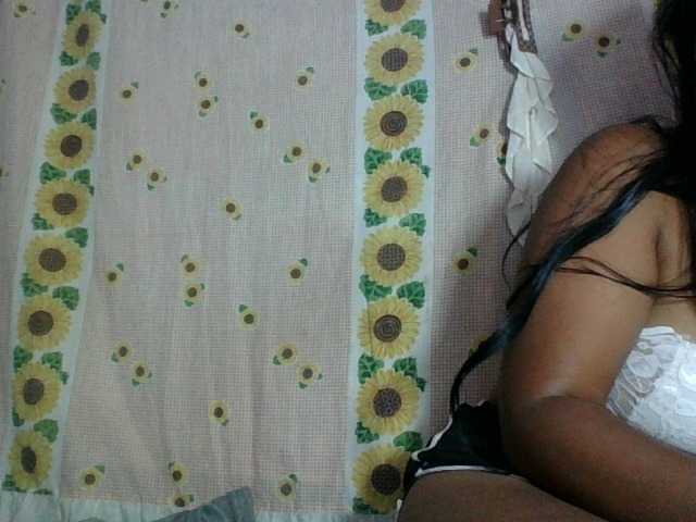 Camgirl Miarizou sur Bongacams