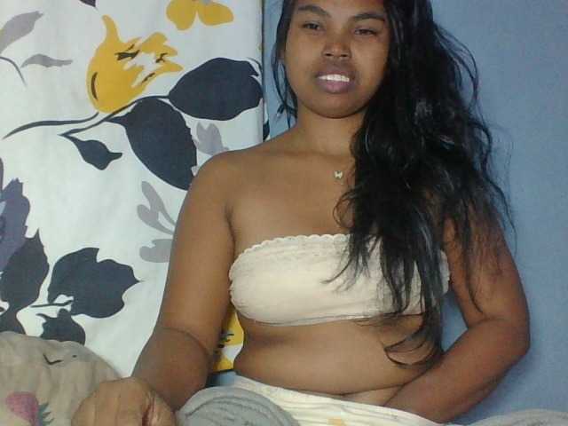 Miarizou live cam on BongaCams